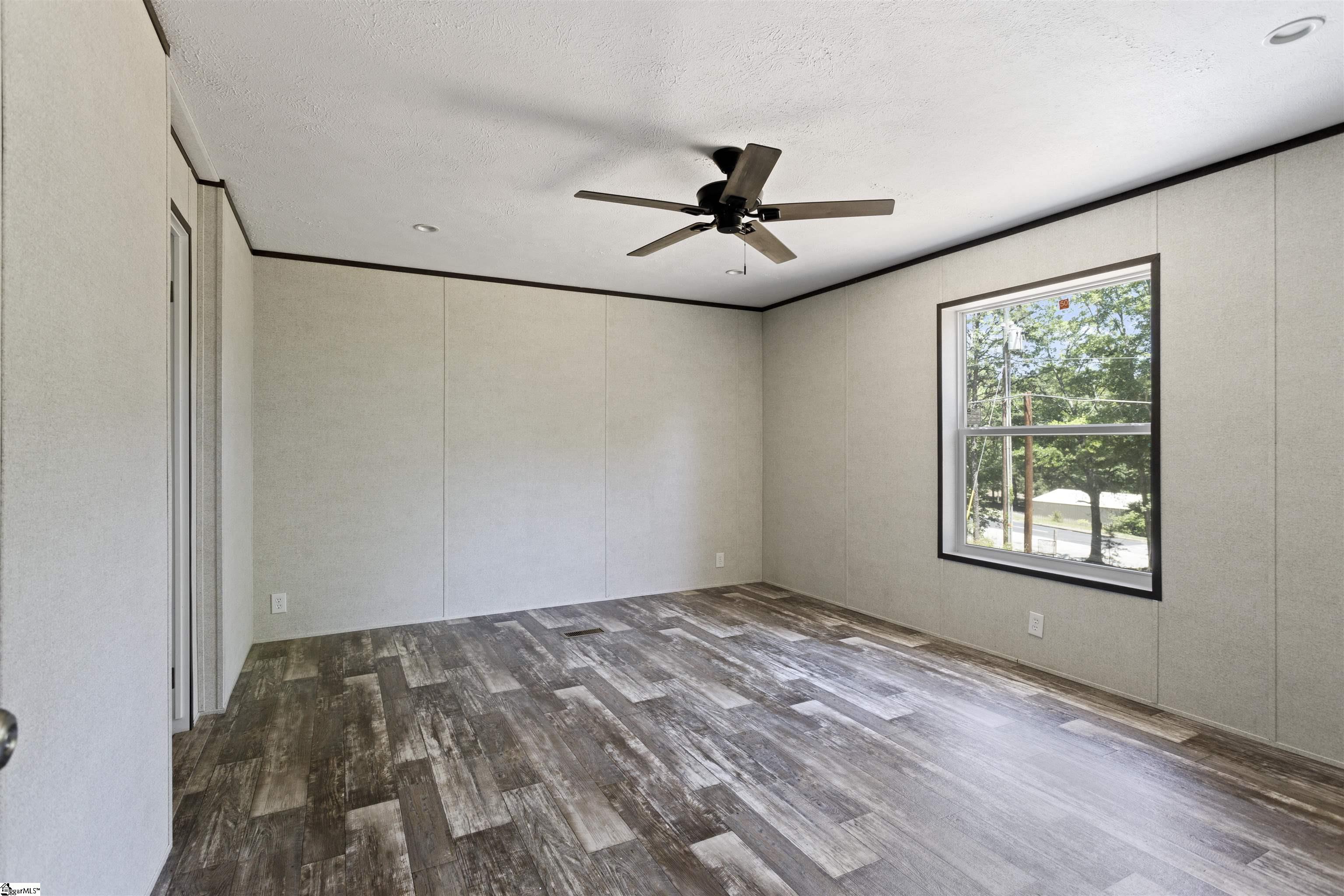 103 Hideaway Court Easley, SC 29640 - Photo 12 of 16