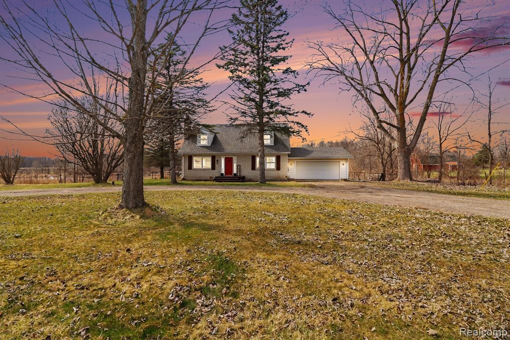 4837 Mack Road Howell, MI 48855 - Photo 2 of 31