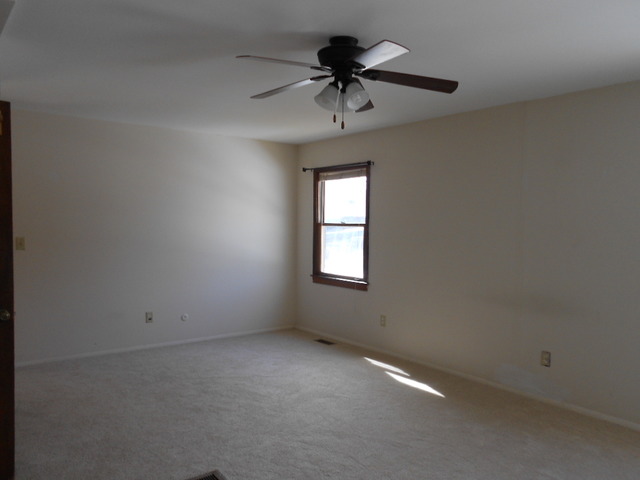 15 Old Post Road Montgomery, IL 60538 - Photo 12 of 14