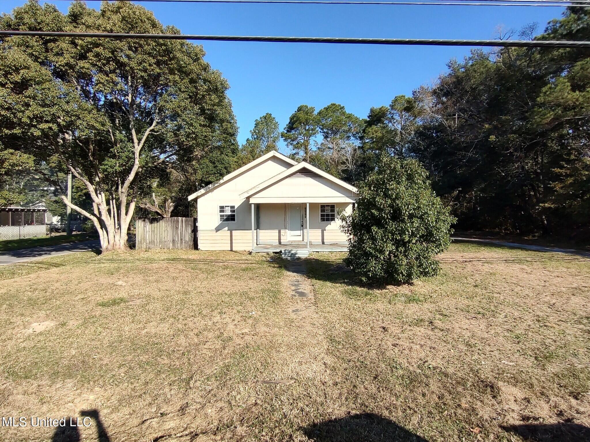 7325 Grierson Street Moss Point, MS 39563 - Photo 1 of 13 866949841217419805
