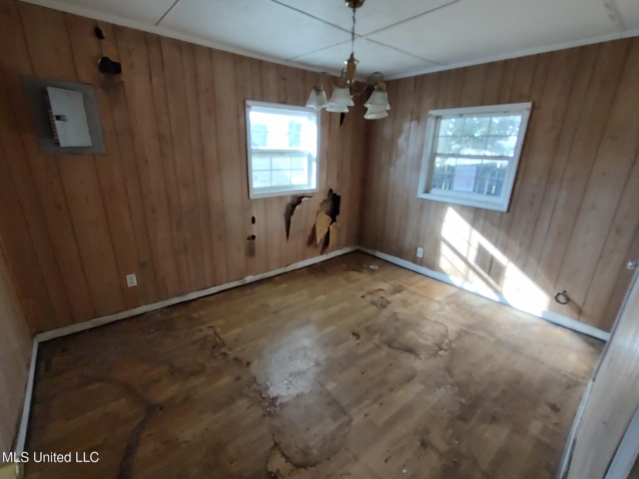 7325 Grierson Street Moss Point, MS 39563 - Photo 11 of 13 7287806148175424870