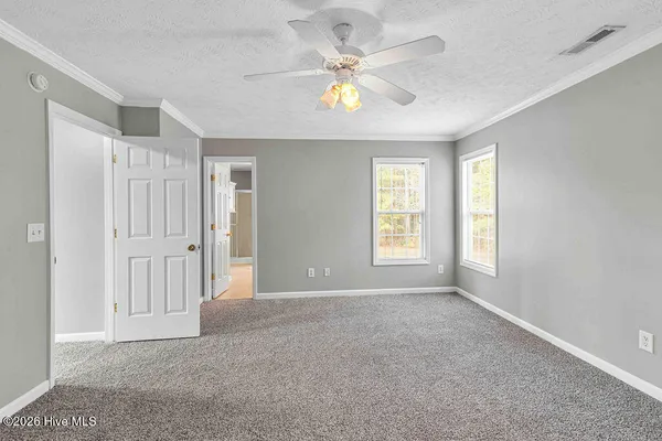 $2,150 | 302 Altavista Loop, Jacksonville, NC 28546