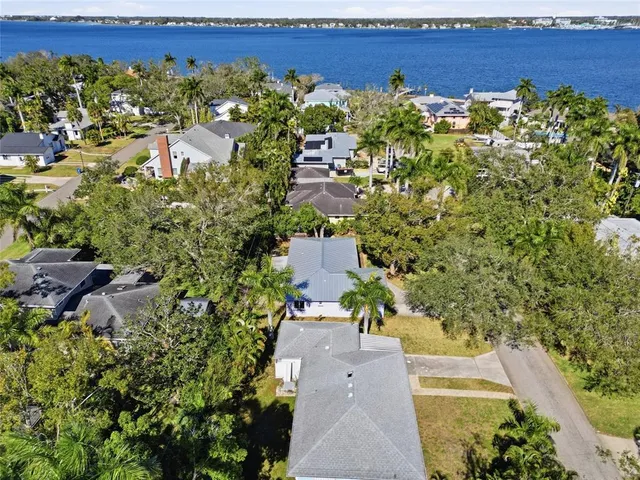 $475,000 | 204 22nd Street West, Bradenton, FL 34205