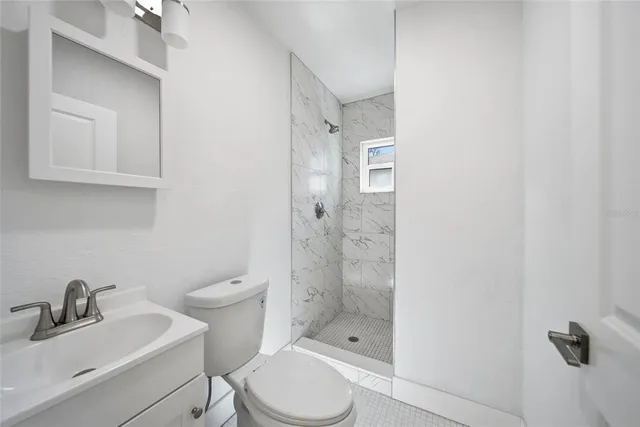 $475,000 | 204 22nd Street West, Bradenton, FL 34205