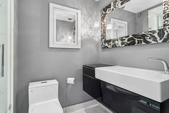 $538,000 | 195 North Harbor Drive, Unit 3808, Chicago, IL 60601