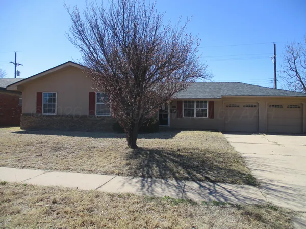 $150,000 | 2725 Comanche Trail, Pampa, TX 79065