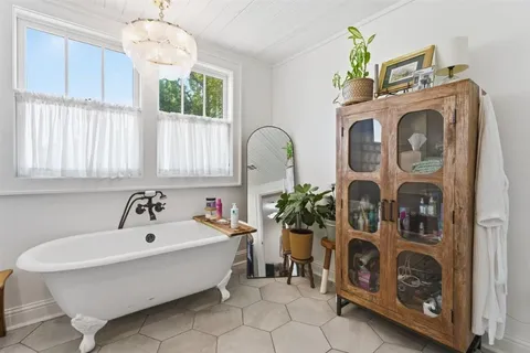 $295,500 | 1305 Kirkman Street, Lake Charles, LA 70601