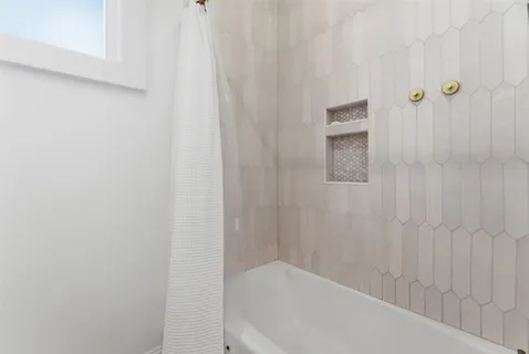 $295,500 | 1305 Kirkman Street, Lake Charles, LA 70601