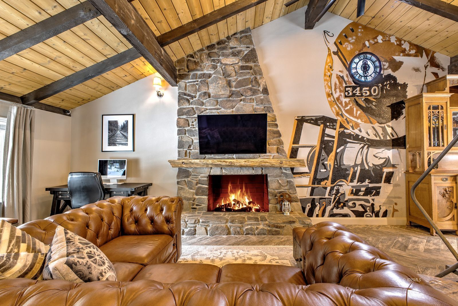 Floor-to-Ceiling Fireplace
