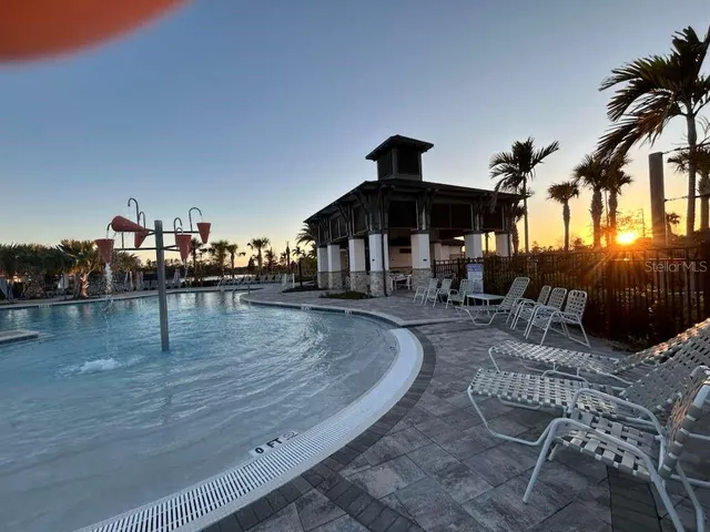 a view of a water fountain