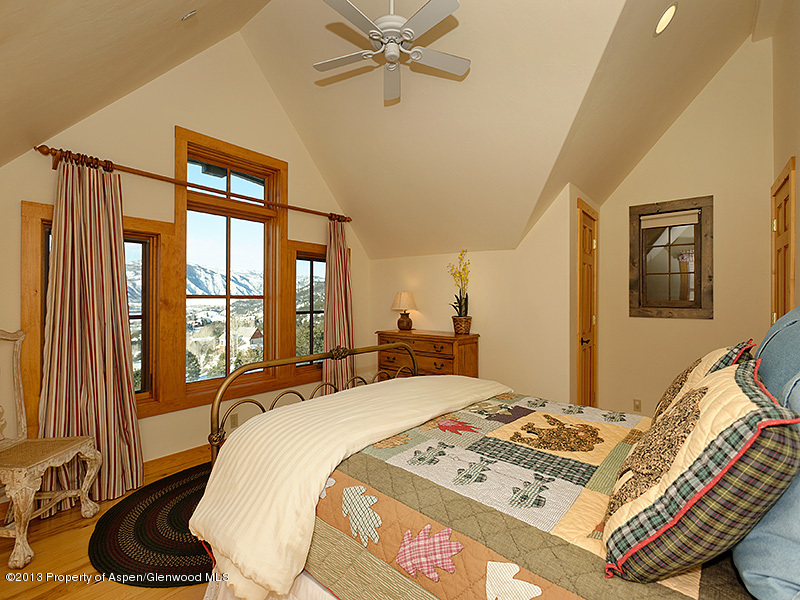 200 Ridge Road Basalt, CO 81621 - Photo 11 of 25 200Ridge_WEB11