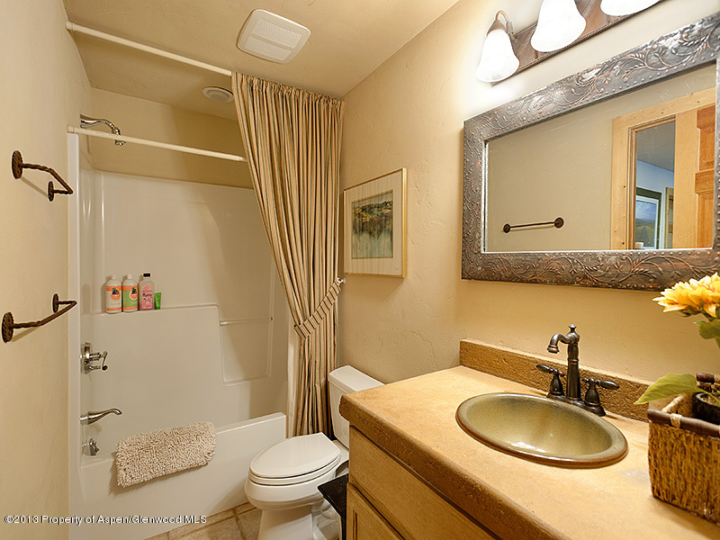 200 Ridge Road Basalt, CO 81621 - Photo 17 of 25 200Ridge_WEB19