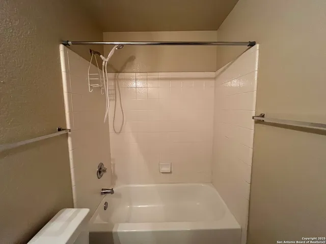 $199,995 | 6042 Kensinger Pass, Converse, TX 78109