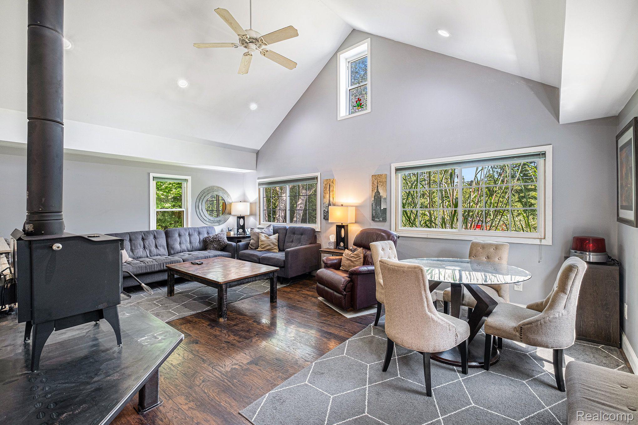 6386 Vassar Road Grand Blanc, MI 48439 - Photo 5 of 30 Gallery Image 5