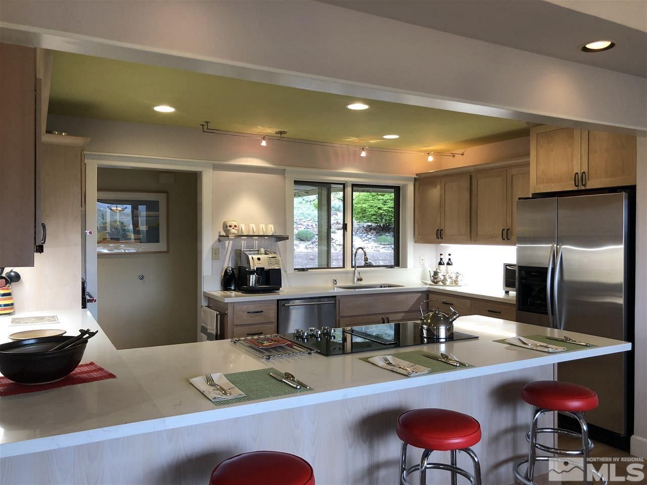 65 Woodchuck Circle Reno, NV 89519 - Photo 4 of 24 Photo 4