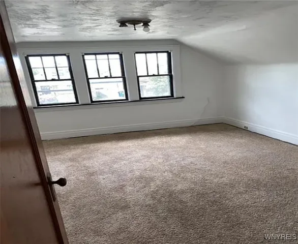 $1,600 | 260 Millicent Avenue, Buffalo, NY 14215