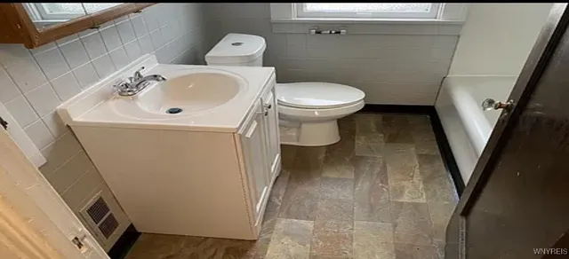 $1,600 | 260 Millicent Avenue, Buffalo, NY 14215