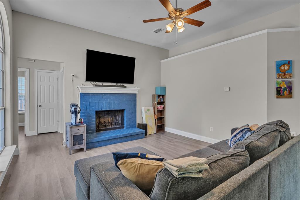 1409 Prentice Street Arlington, TX 76018 - Photo 13 of 27