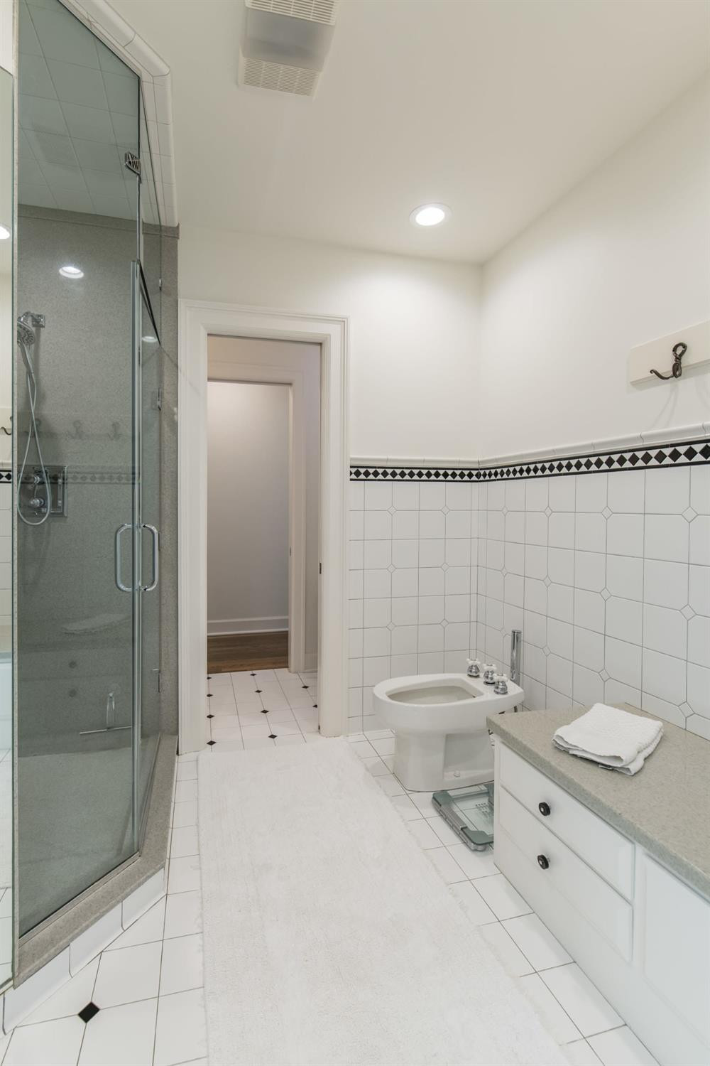 1648 Richmond Road Lexington, KY 40502 - Photo 39 of 86 Photo 39