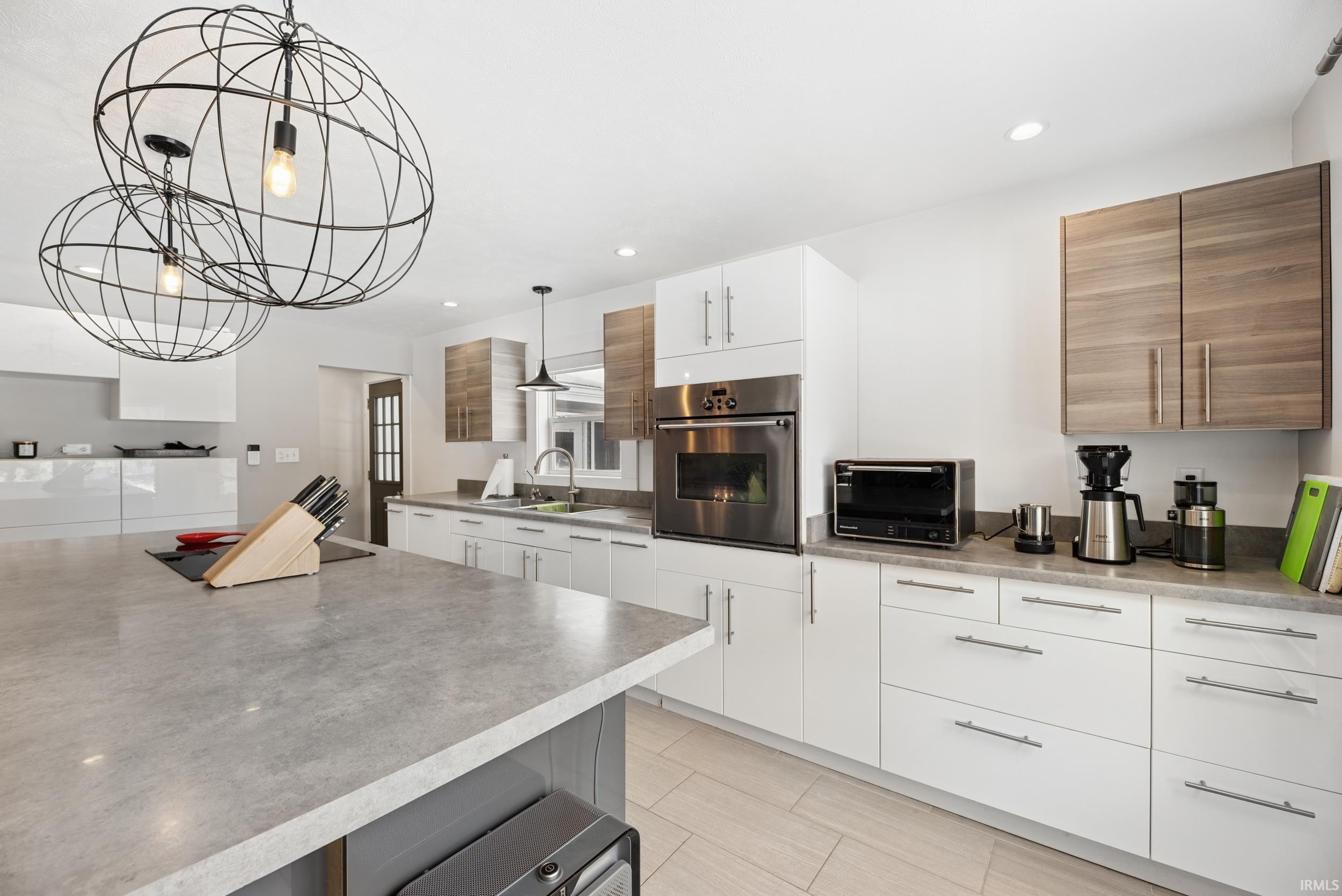 51963 Grape Road Granger, IN 46530 - Photo 8 of 32