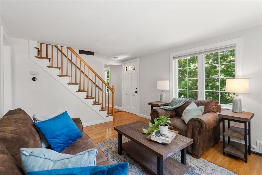 153 Prospect Street Ashland, MA 01721 - Photo 6 of 40