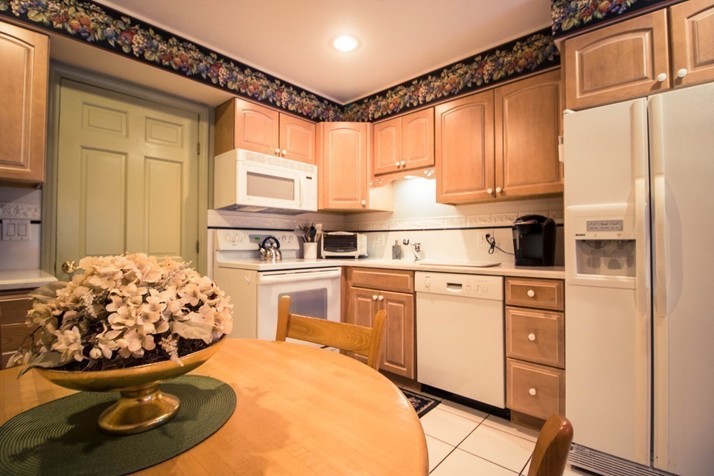 55 Country Club Road, Unit 55 Peabody, MA 01960 - Photo 9 of 22 Gallery Image 9