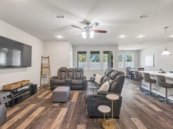 $3,000 | 14106 Pinebrook Thistle Court, Cypress, TX 77429