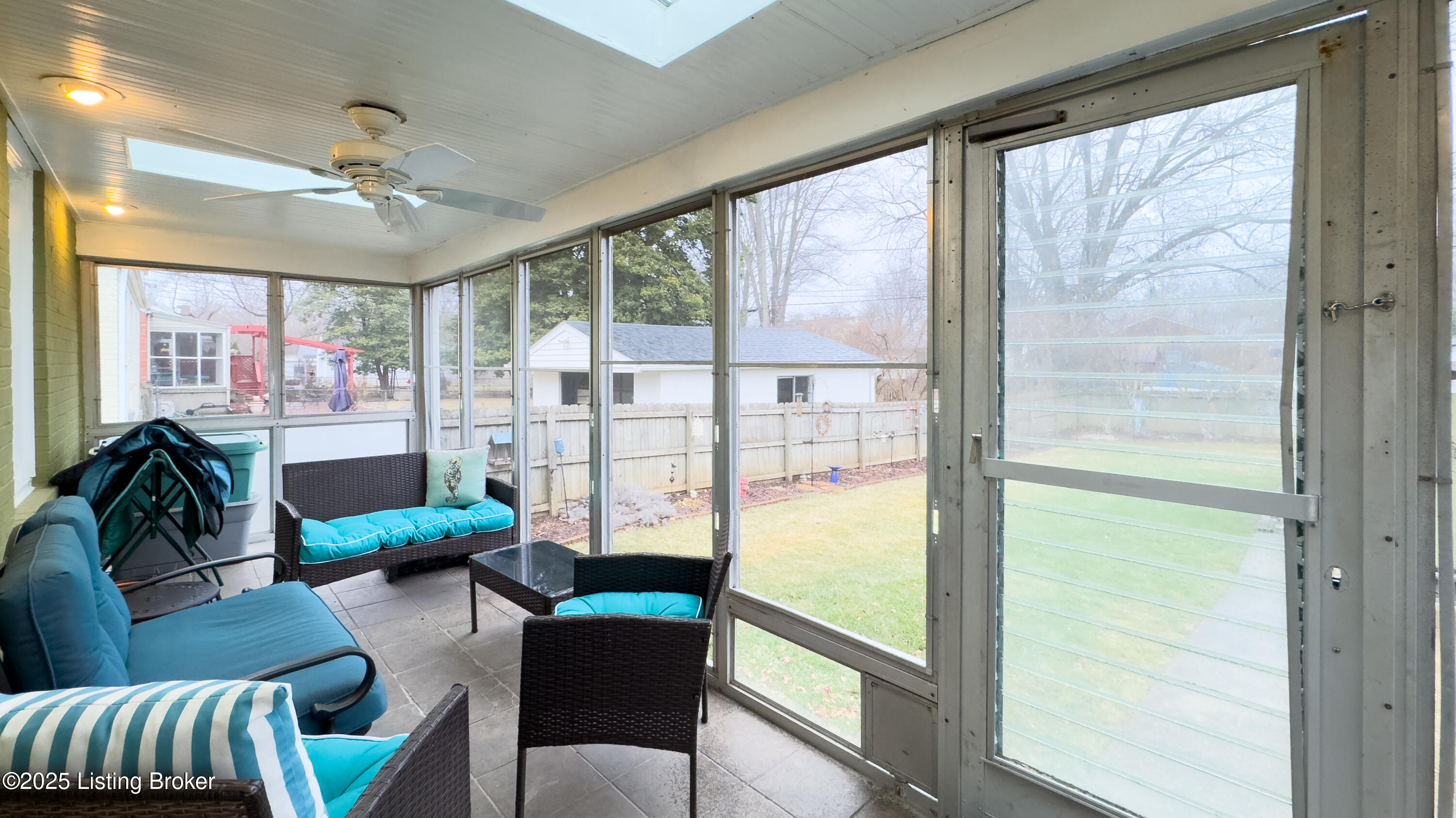 305 Merriman Road Louisville, KY 40207 - Photo 34 of 48 305 Merriman Rd-34