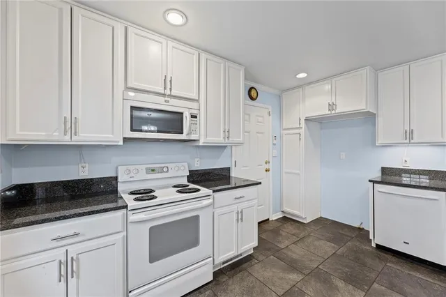 $425,000 | 8428 Beverly Drive, Overland Park, KS 66207