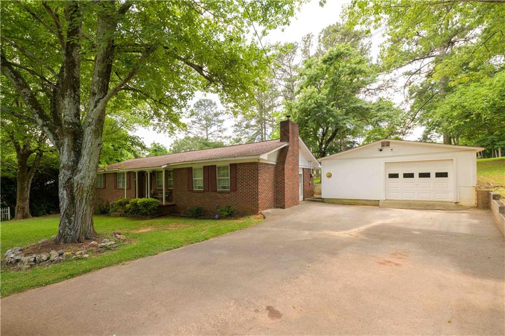 216 Kinman Road Calhoun, GA 30701 - Photo 2 of 3