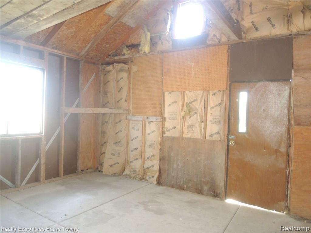 7202 Lilac Road Lexington, MI 48450 - Photo 3 of 17