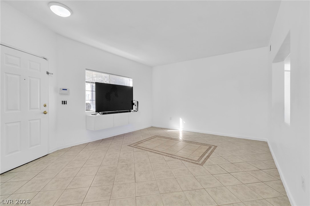 1881 West Alexander Road, Unit 1078 North Las Vegas, NV 89032 - Photo 3 of 24