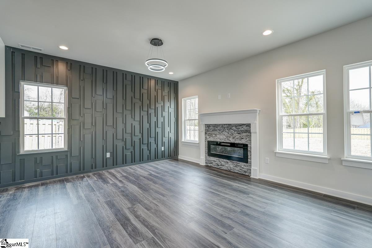 311 Donaldson Road Greenville, SC 29605 - Photo 5 of 33 Gallery Image 5
