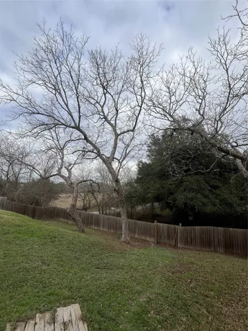 $465,000 | 2922 Twisted Oak Drive, Brenham, TX 77833