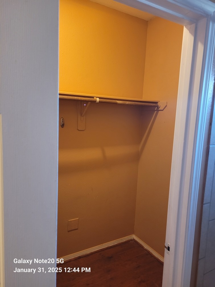 6934 Paris Street, Unit B Houston, TX 77021 - Photo 8 of 10 a view of door