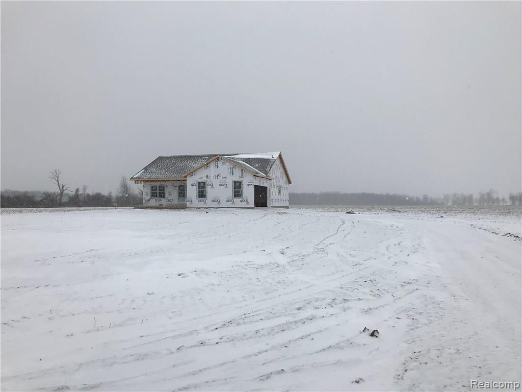 8275 Almont Road Almont, MI 48003 - Photo 1 of 3 IMG_0565.jpg