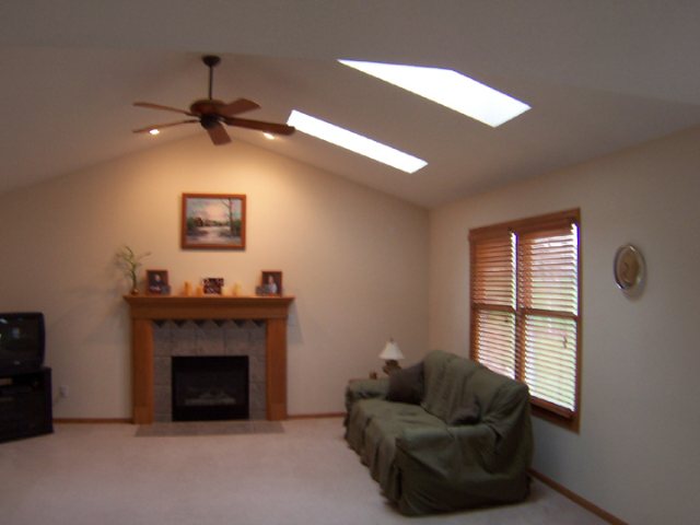 2013 Ashford Road Bettendorf, IA 52722 - Photo 8 of 9 Gallery Image 8