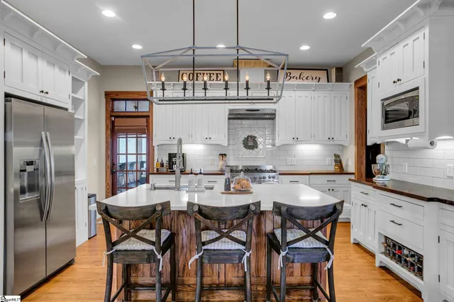 $660,000 | 16 Verona Circle, Simpsonville, SC 29681