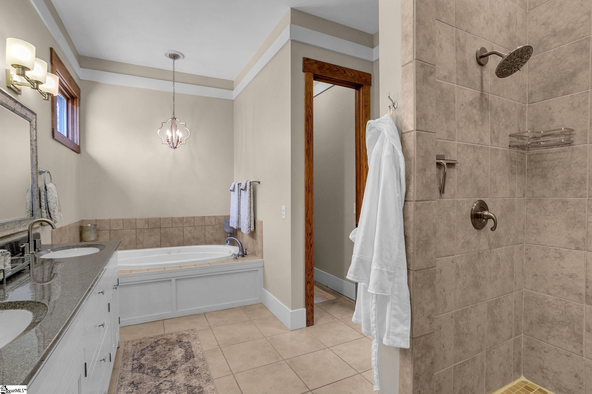 16 Verona Circle Simpsonville, SC 29681 - Photo 3 of 50