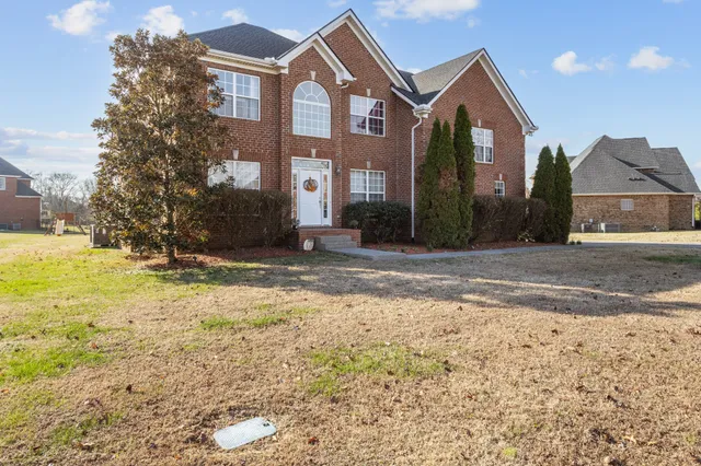 $649,900 | 115 Myrtlewood Lane, Hendersonville, TN 37075
