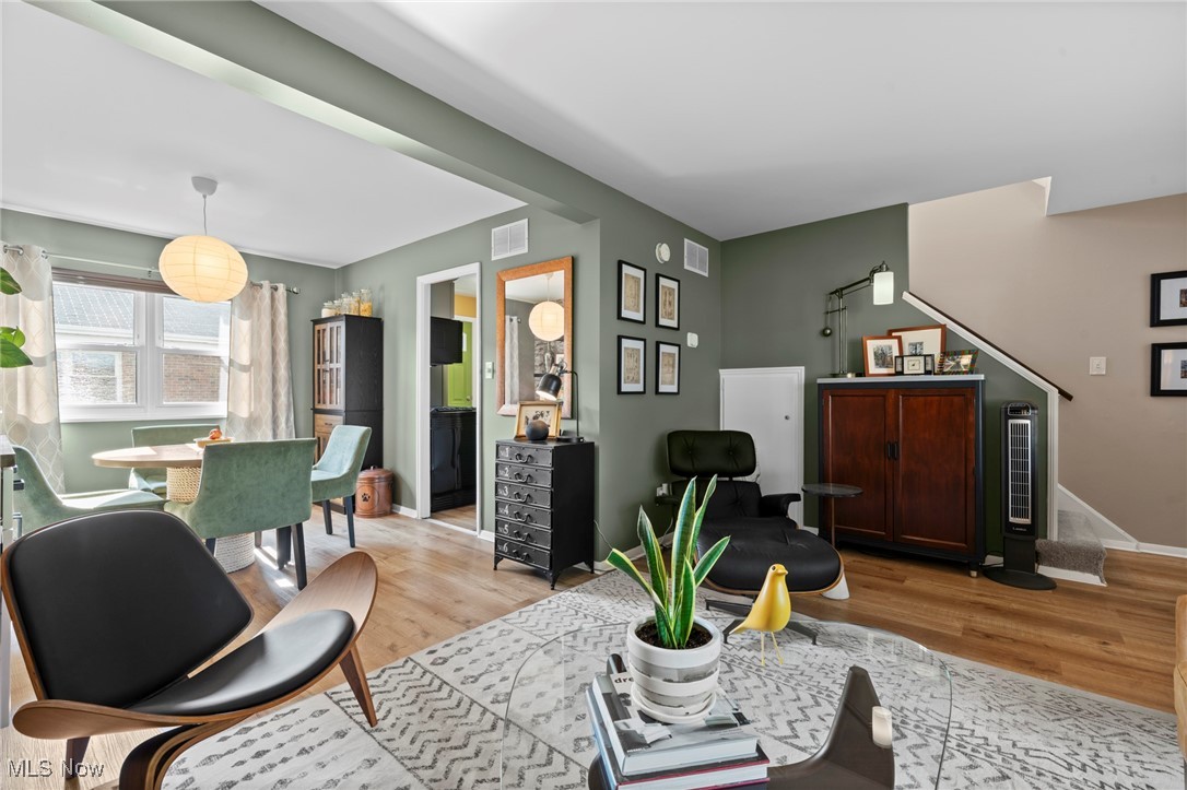 6363 Olde York Road Cleveland, OH 44130 - Photo 7 of 28