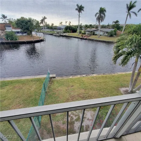 $1,600 | 828 Victoria Drive, Unit B14, Cape Coral, FL 33904
