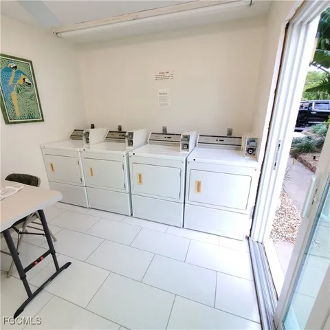 $1,600 | 828 Victoria Drive, Unit B14, Cape Coral, FL 33904