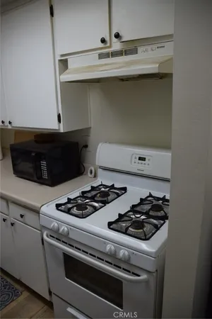 $1,749 | 2039 West 157th Street, Gardena, CA 90249