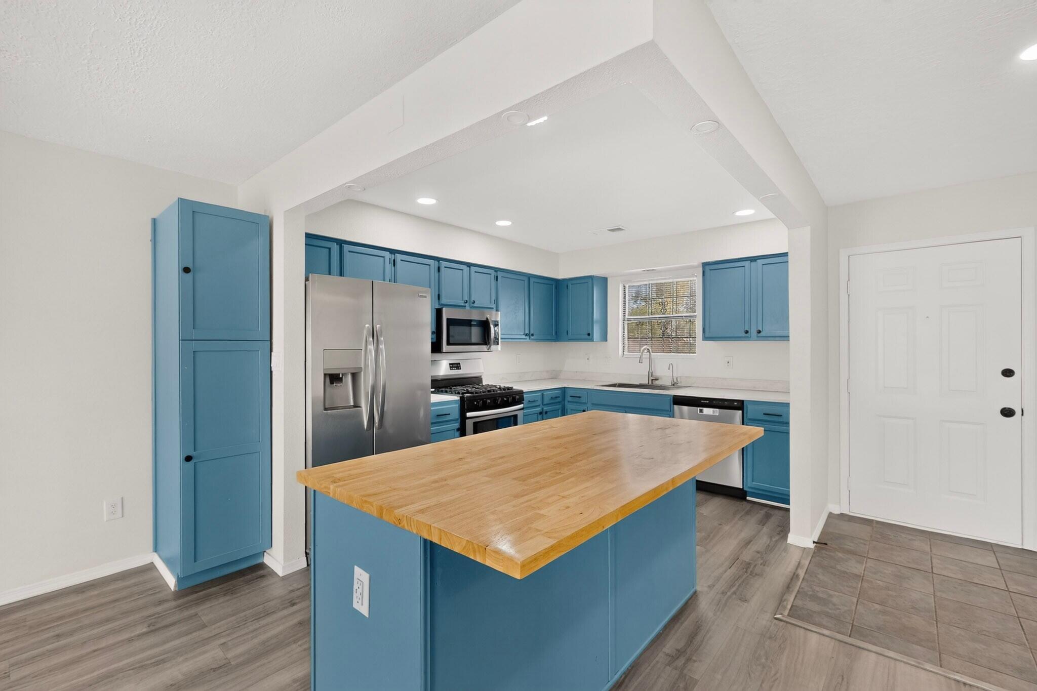275 Moonstone Drive Northeast Rio Rancho, NM 87124 - Photo 6 of 33 Gallery Image 6