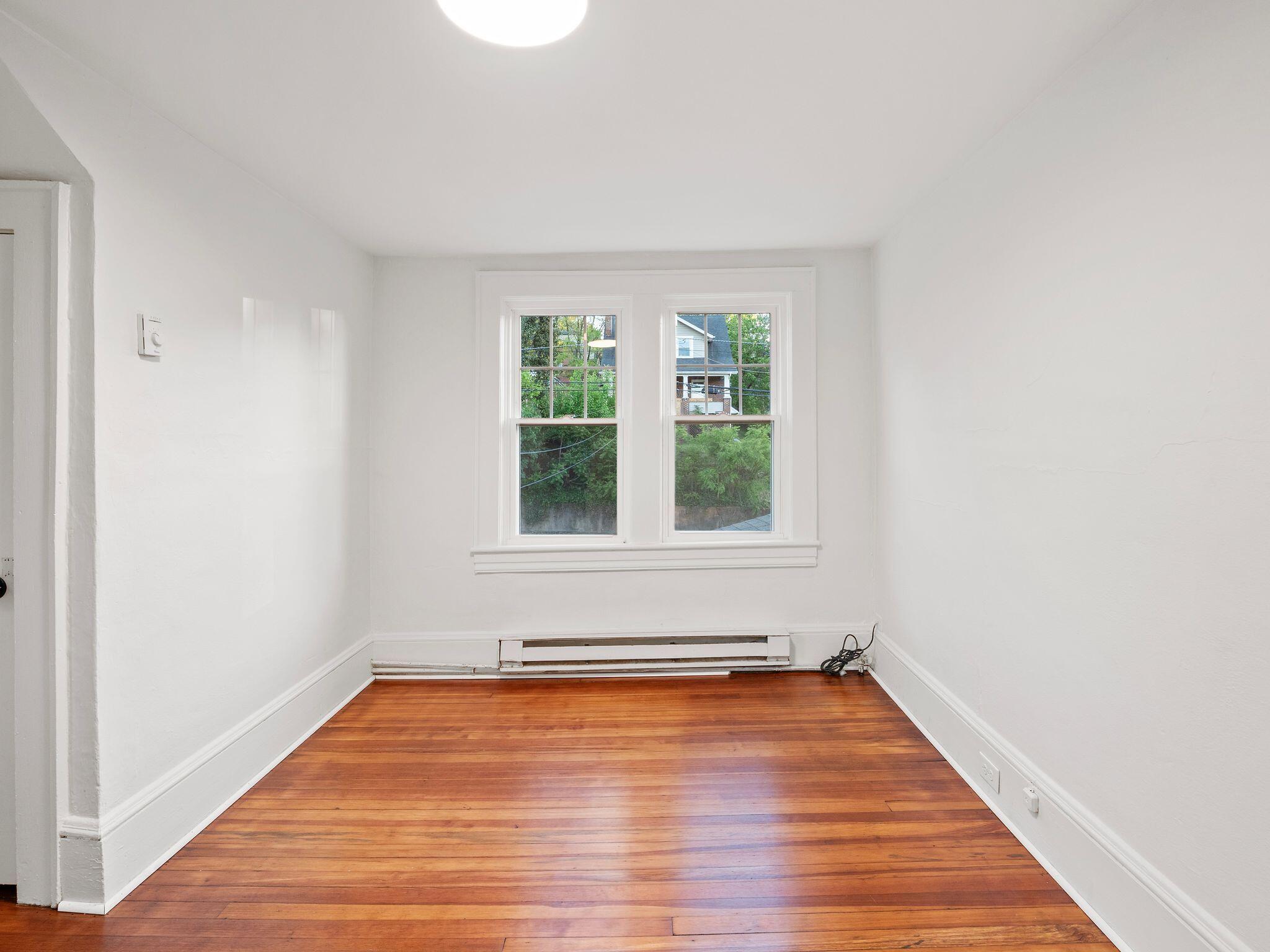 518 Riverland Road Southeast Roanoke, VA 24014 - Photo 11 of 17 32-518, 520 Riverland Rd SE-MFW Media