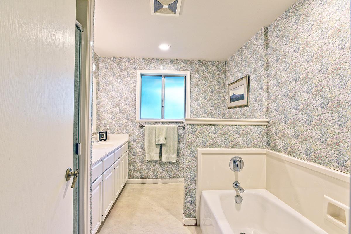 7717 Upper Applegate Road Jacksonville, OR 97530 - Photo 26 of 41 Additional Photo