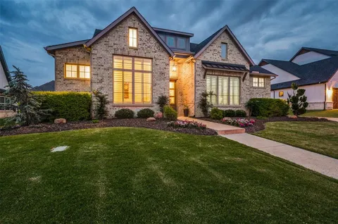 $1,050,000 | 404 Travelers Terrace, Argyle, TX 76226