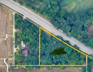 29W725 Army Trail Road West Chicago, IL 60185 - Photo 2 of 11 a view of a yard from a balcony