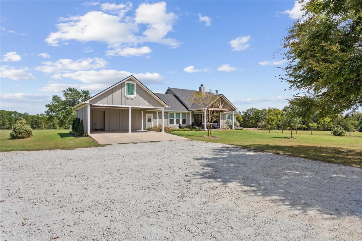 710 Lcr 800 Groesbeck, TX 76642 - Photo 39 of 47 a view of house with garden